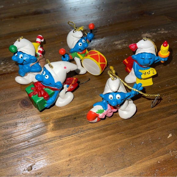 Vintage 5-Piece Smurf Christmas Ornament Set - Picture 2 of 10
